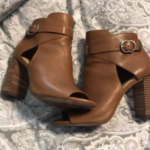 Gianni Bini peep toe booties